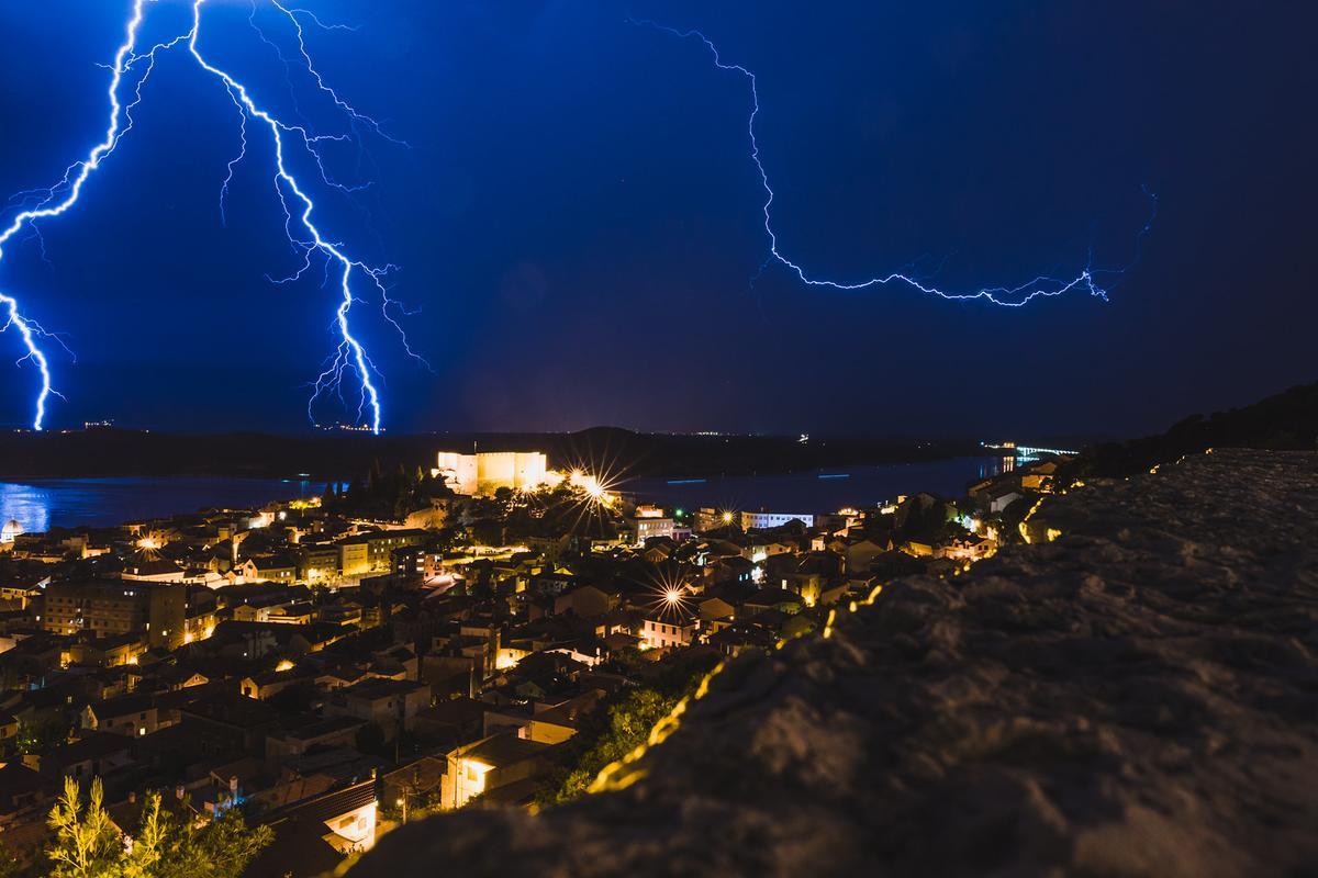 Stiže velika promjena vremena, pljuskovi i grmljavina